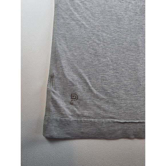 Public Rec Men's Go-to Henley Tee Gray Stretch Short Sleeve Shirt Sz M - Picture 9 of 9